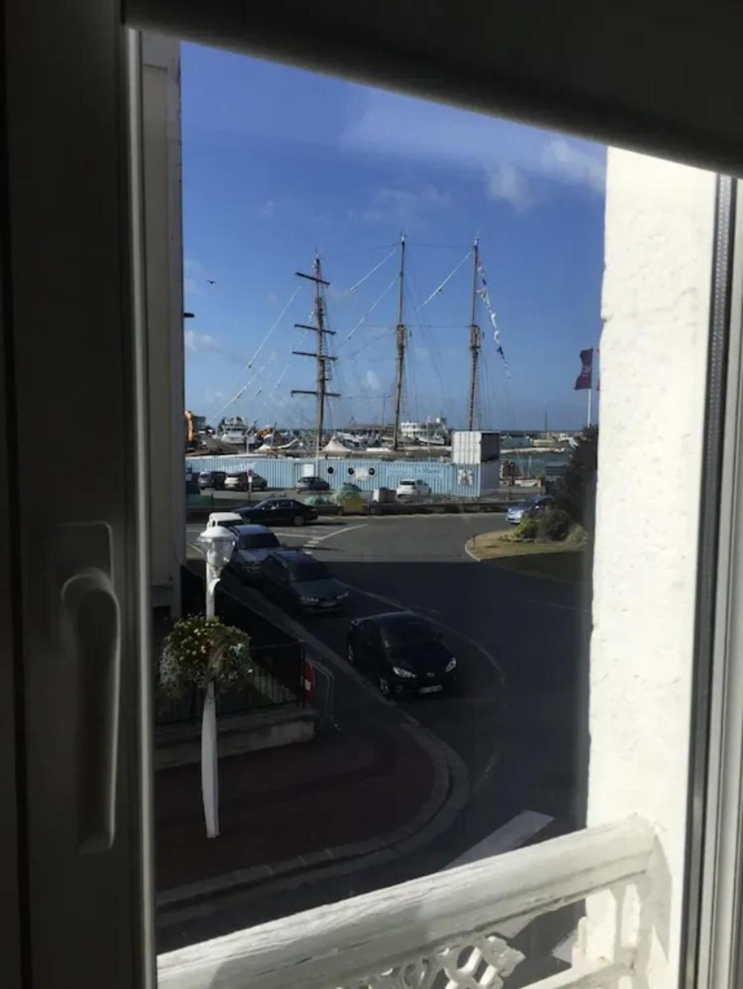 Appartement d'une chambre avec vue sur la mer et wifi a Granville a 1 km de la plage Extérieur photo